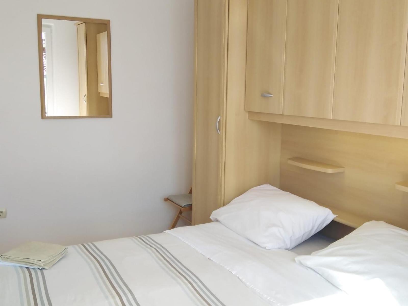Apartment Mia - Spacious Apartment On 85 M2 With Beautiful Sea View Trogir Exterior foto